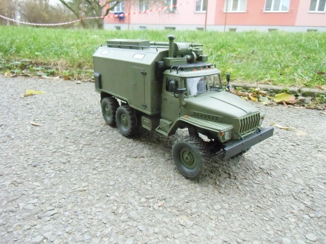REO M35 truck a další RC auta REO M35 truck a další RC auta