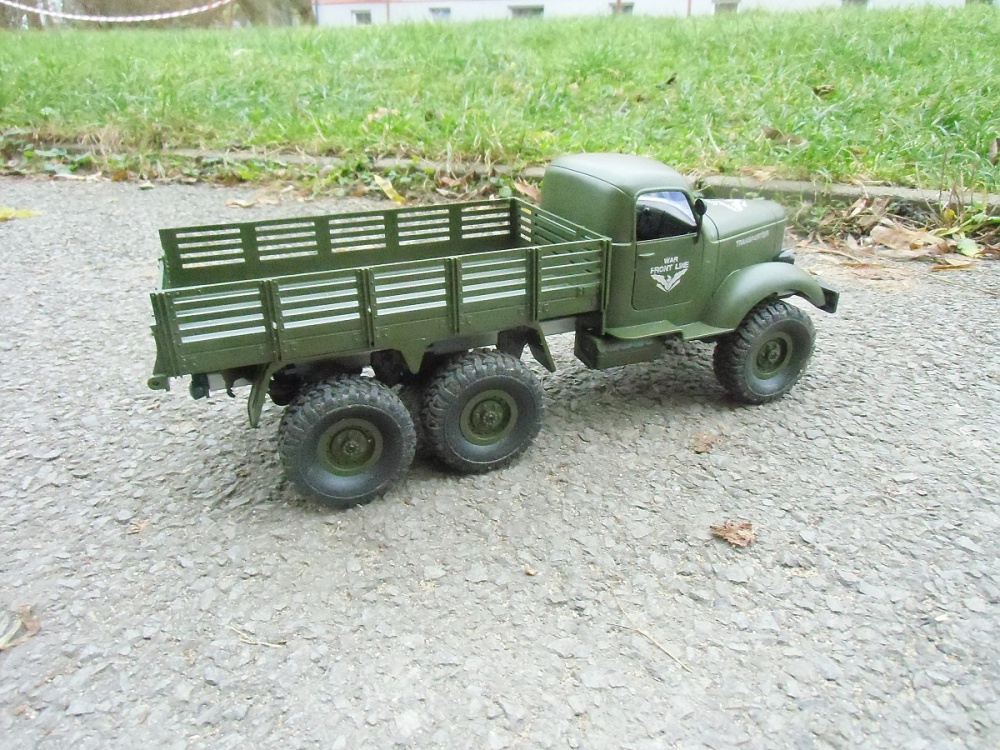 REO M35 truck a další RC auta (Plná velikost v novém okně) REO M35 truck a další RC auta