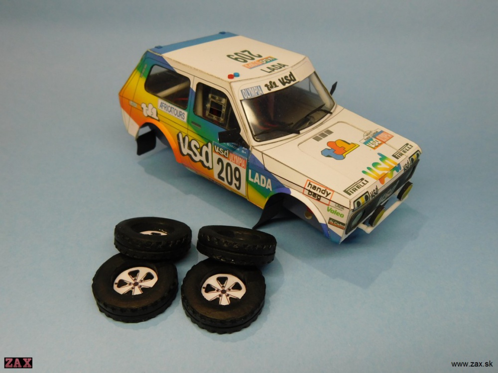LADA NIVA - DAKAR 1985 /Spidamodels/ 1:32 (Plná velikost v novém okně) LADA NIVA - DAKAR 1985 /Spidamodels/ 1:32
