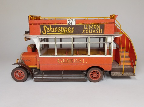Londýnský patrový autobus K-AEC Londýnský patrový autobus K-AEC