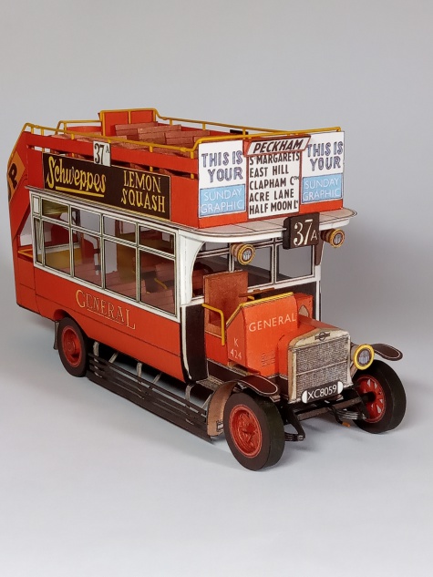 Londýnský patrový autobus K-AEC Londýnský patrový autobus K-AEC