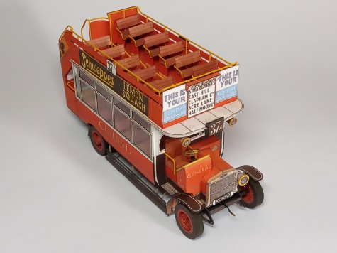 Londýnský patrový autobus K-AEC Londýnský patrový autobus K-AEC