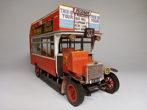 Lond�nsk� patrov� autobus K-AEC