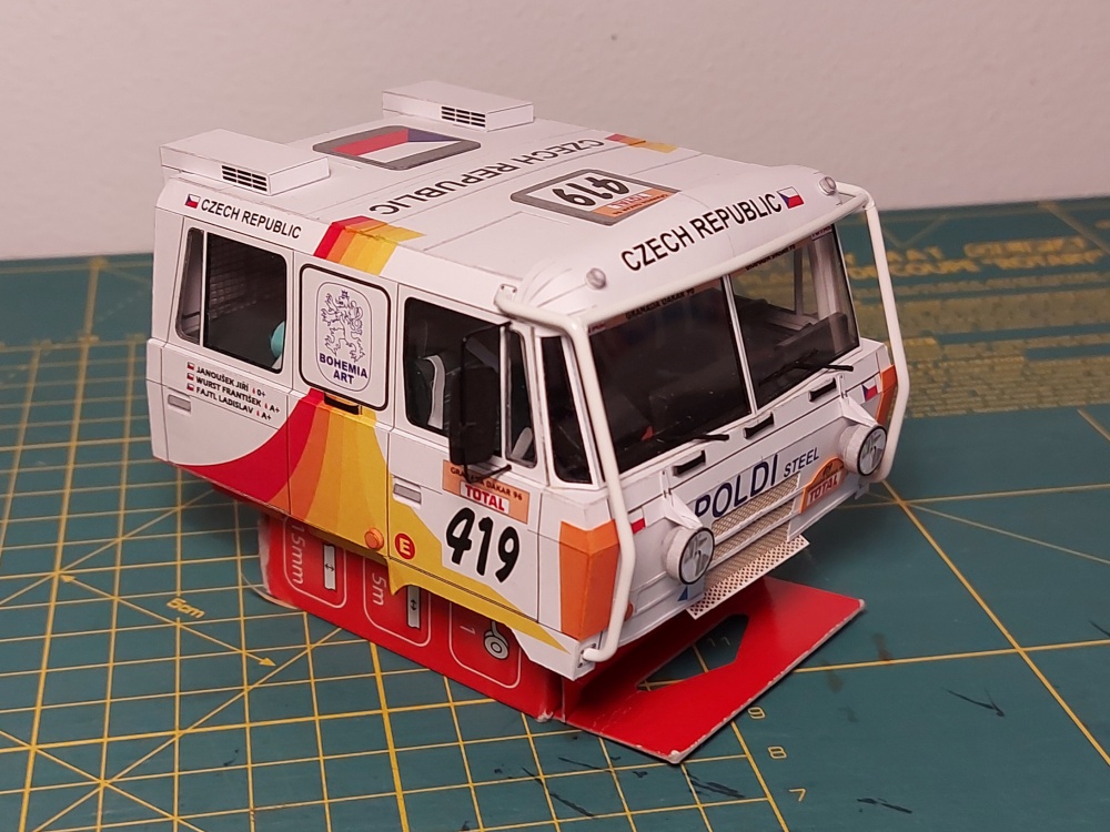 384380
