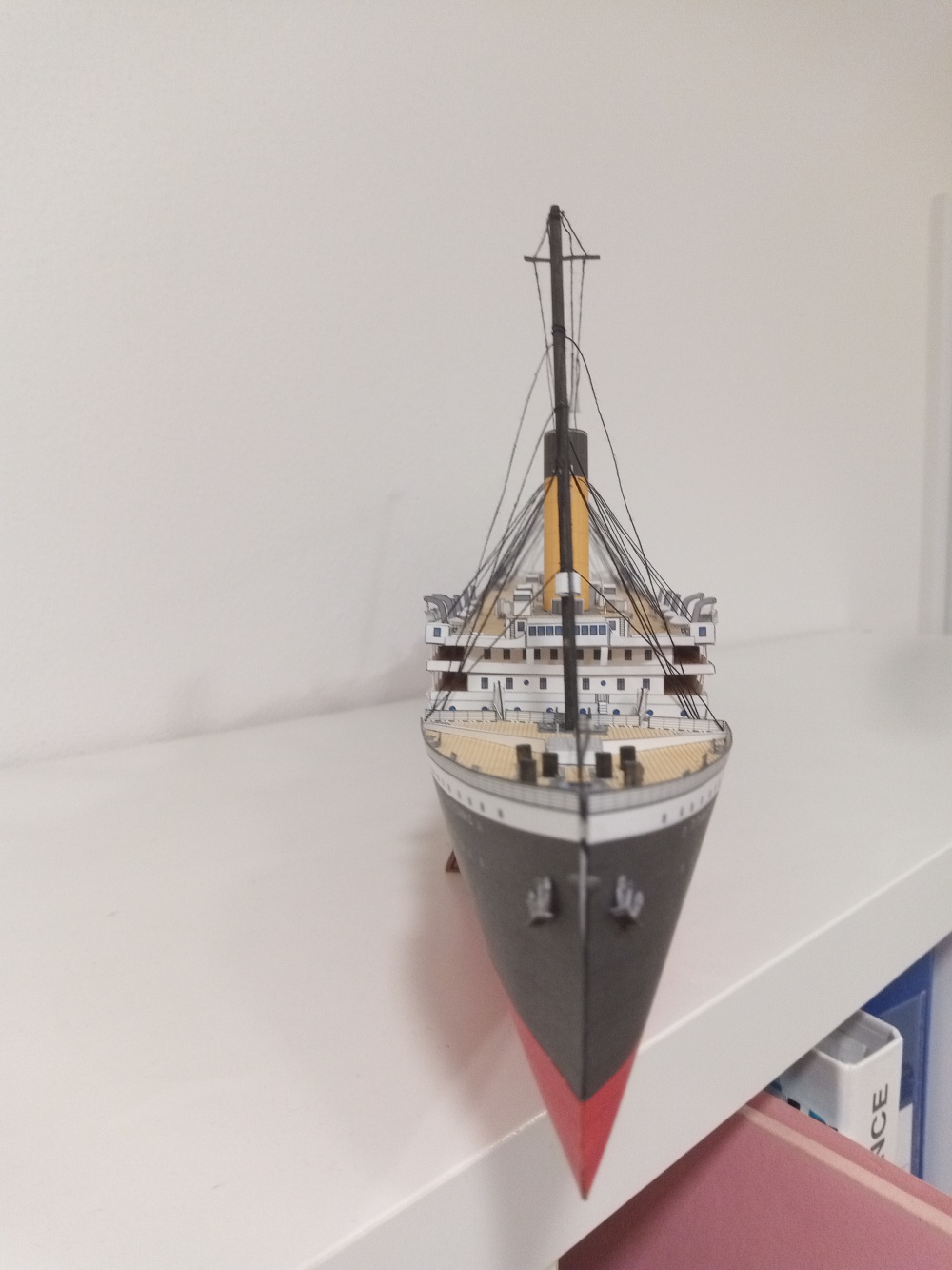 R.M.S. Titanic (Plná velikost v novém okně) R.M.S. Titanic