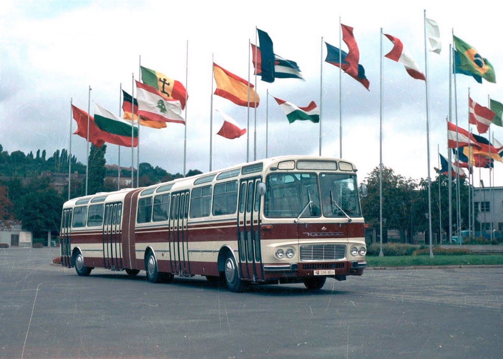 379149
