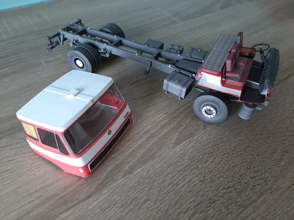 LIAZ 100.05 / AK Modely / 1:32 (Plná velikost v novém okně) LIAZ 100.05 / AK Modely / 1:32