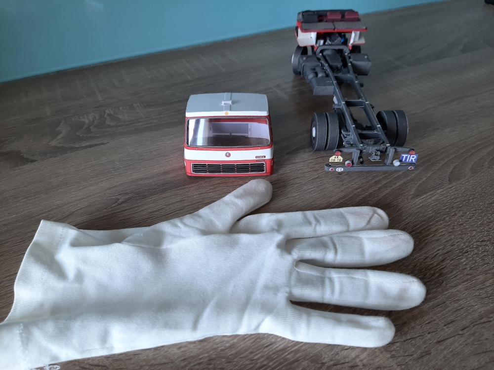 LIAZ 100.05 / AK Modely / 1:32 (Plná velikost v novém okně) LIAZ 100.05 / AK Modely / 1:32