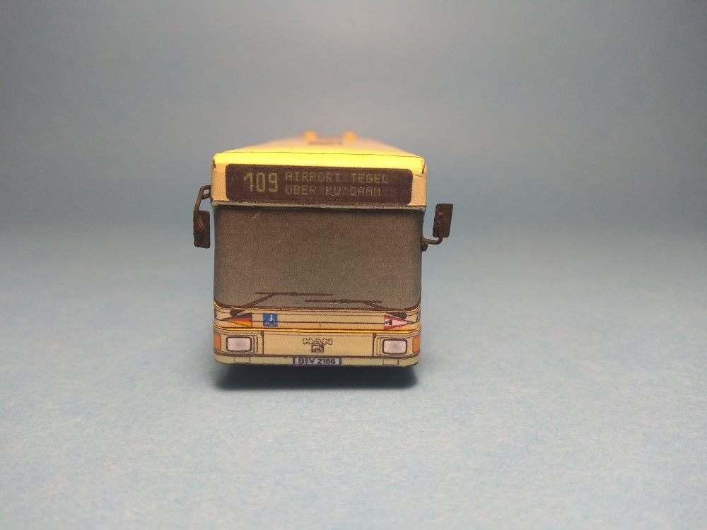 MAN NL 202 - Berliner Verkehrsbetriebe (Plná velikost v novém okně) MAN NL 202 - Berliner Verkehrsbetriebe