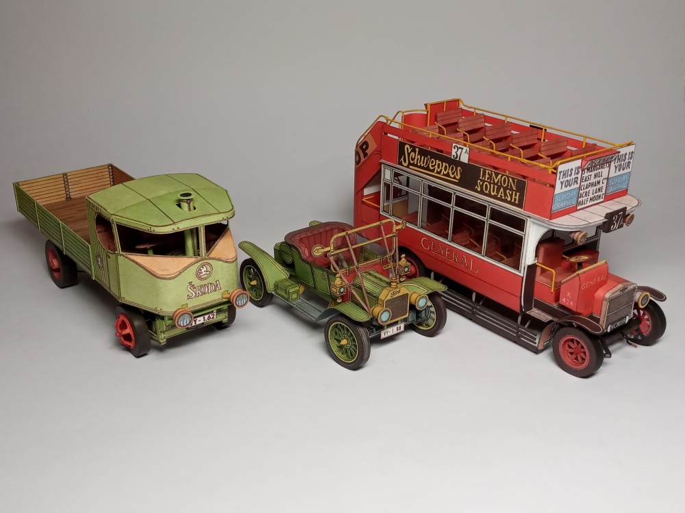 381579