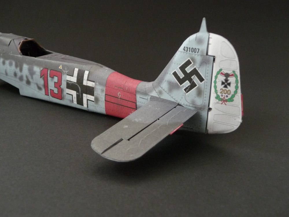 381953