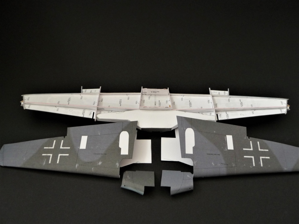Focke Wulf FW-190 A-8 (Plná velikost v novém okně) Focke Wulf FW-190 A-8