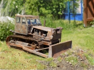 Stalinec S100 1:32 Agromodels.cz