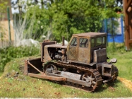 Stalinec S100 1:32 Agromodels.cz