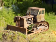 Stalinec S100 1:32 Agromodels.cz