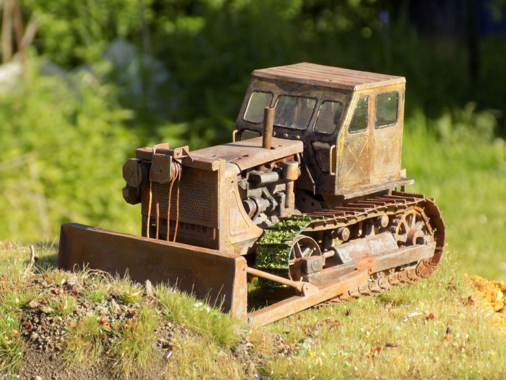 385624