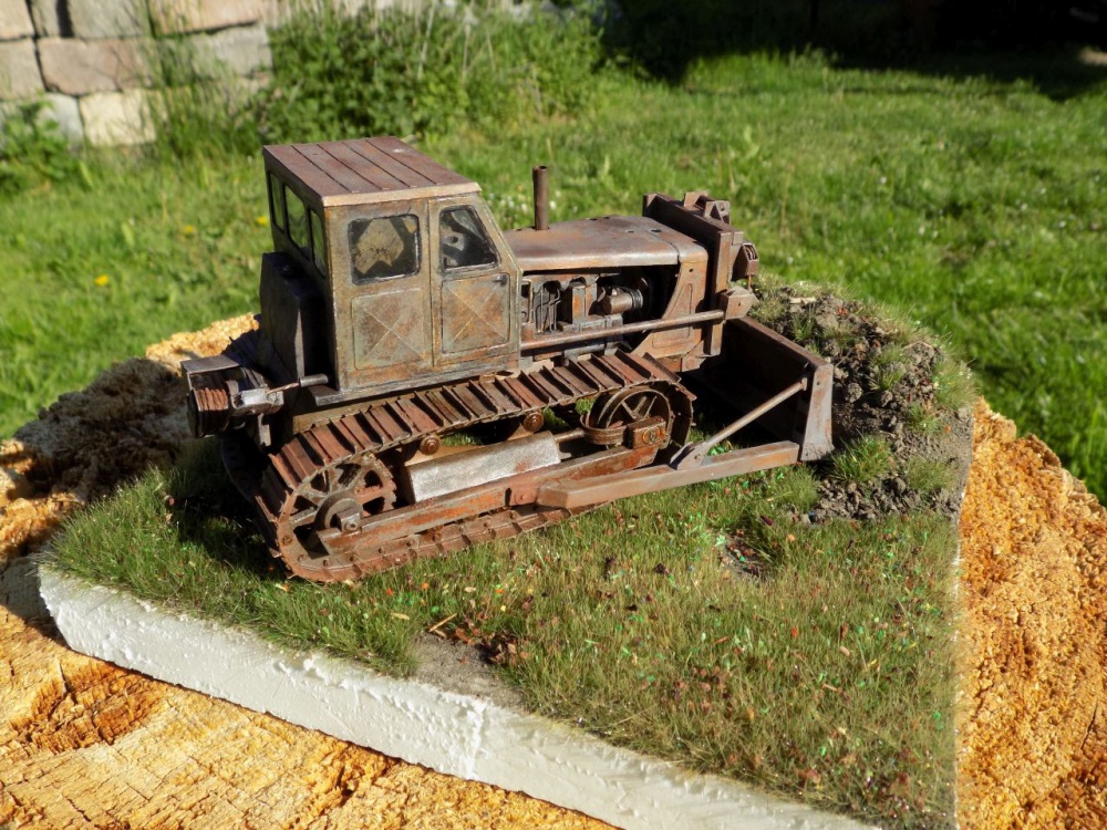 385632