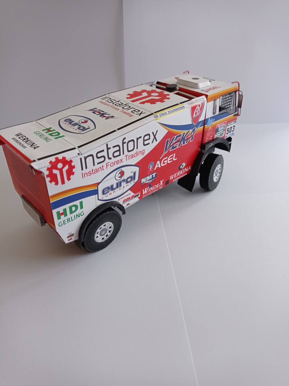 MAN TGS 18.480 Dakar 2015 (Plná velikost v novém okně) MAN TGS 18.480 Dakar 2015