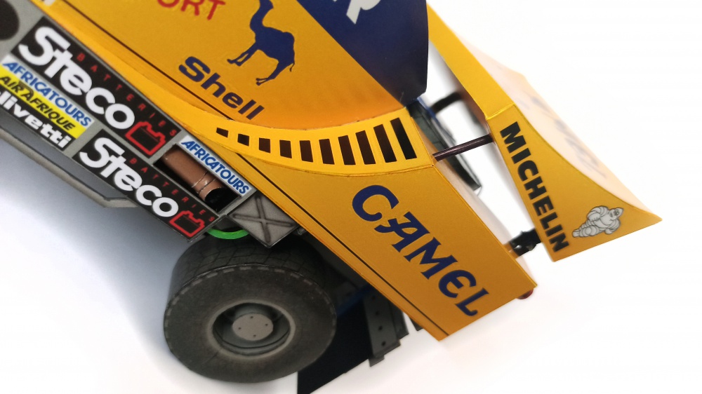 Mercedes - Benz 1936AK Dakar 1987 (Plná velikost v novém okně) Mercedes - Benz 1936AK Dakar 1987