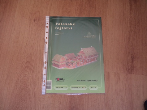Zlata kniha, Stavby do kolej, Radnica Zlata kniha, Stavby do kolej, Radnica