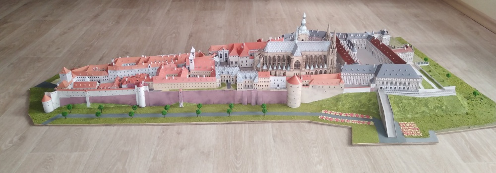 Praský hrad (Plná velikost v novém okně) Praský hrad