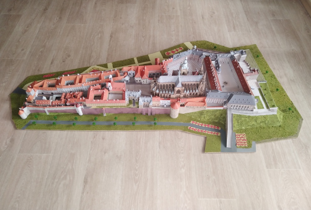 Praský hrad (Plná velikost v novém okně) Praský hrad