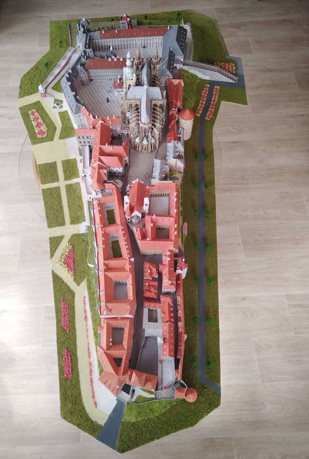 Praský hrad (Plná velikost v novém okně) Praský hrad