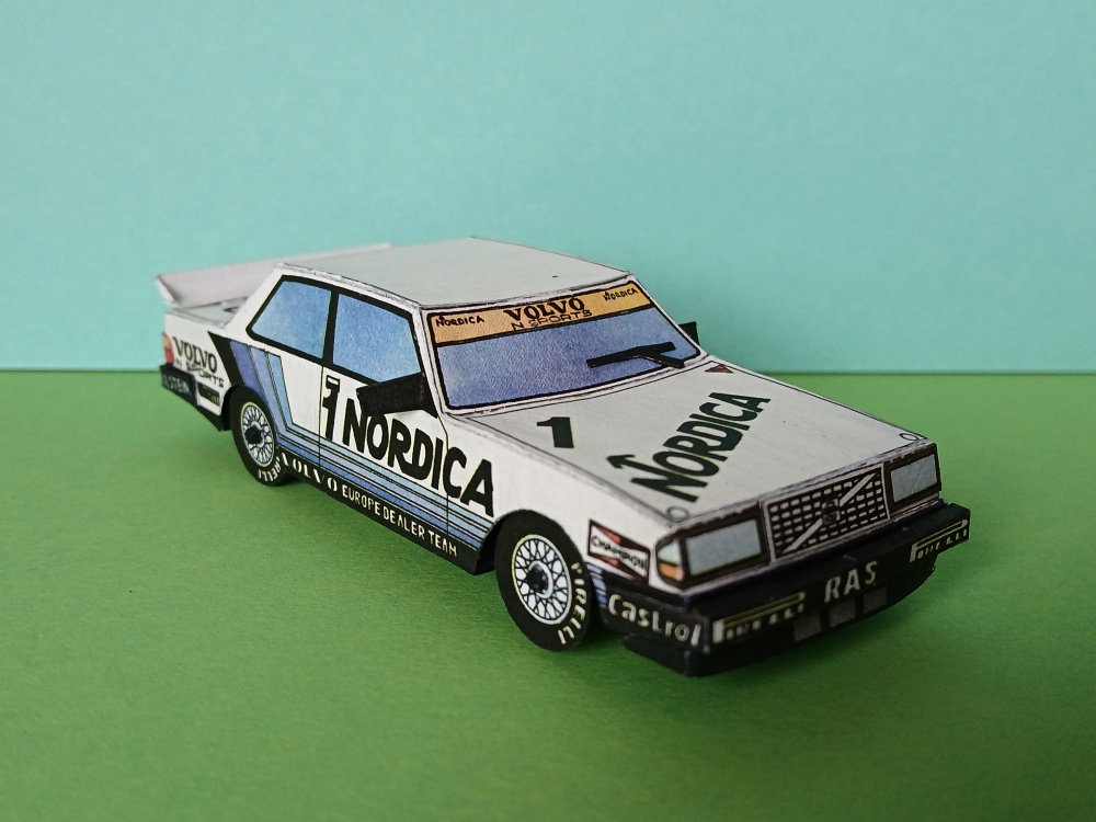 Automobily 1:43
