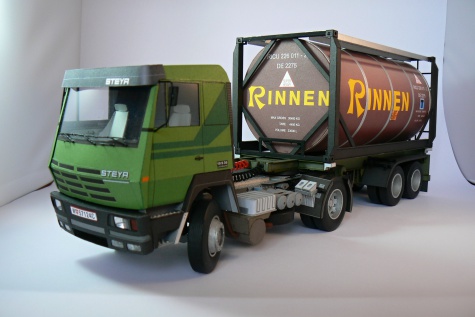 STEYR 19 S 36 s návěsem a kontejnerem STEYR 19 S 36 s návěsem a kontejnerem
