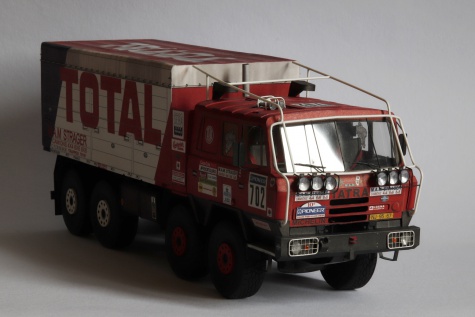 Tatra 815 VT 26 265 8x8.1 - Dakar 1988 / RipperWorks / 1:32 Tatra 815 VT 26 265 8x8.1 - Dakar 1988 / RipperWorks / 1:32