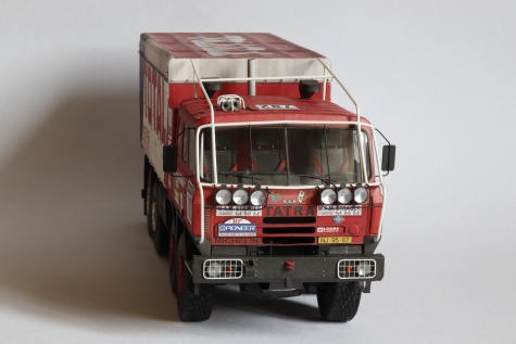 Tatra 815 VT 26 265 8x8.1 - Dakar 1988 / RipperWorks / 1:32 Tatra 815 VT 26 265 8x8.1 - Dakar 1988 / RipperWorks / 1:32