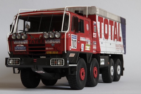 Tatra 815 VT 26 265 8x8.1 - Dakar 1988 / RipperWorks / 1:32 Tatra 815 VT 26 265 8x8.1 - Dakar 1988 / RipperWorks / 1:32