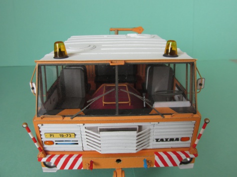 Tatra 813 6x6 TP + Transporta P-32