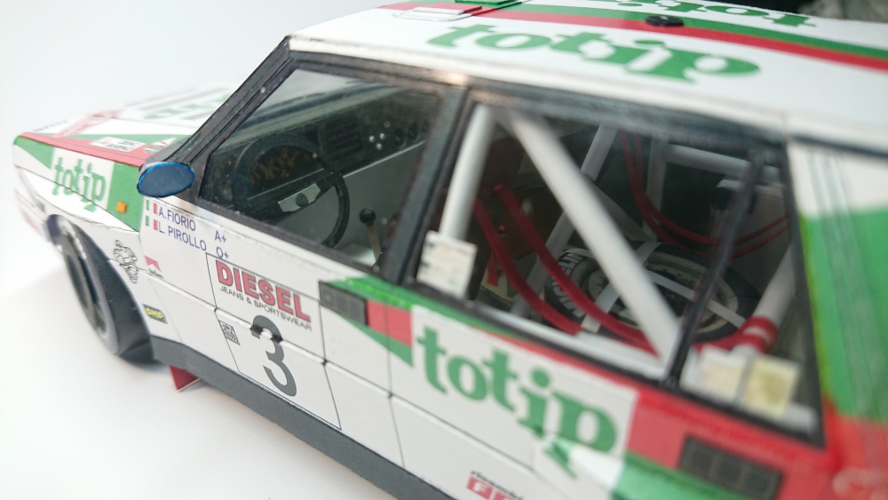 Lancia delta HF integrale (Plná velikost v novém okně) Lancia delta HF integrale