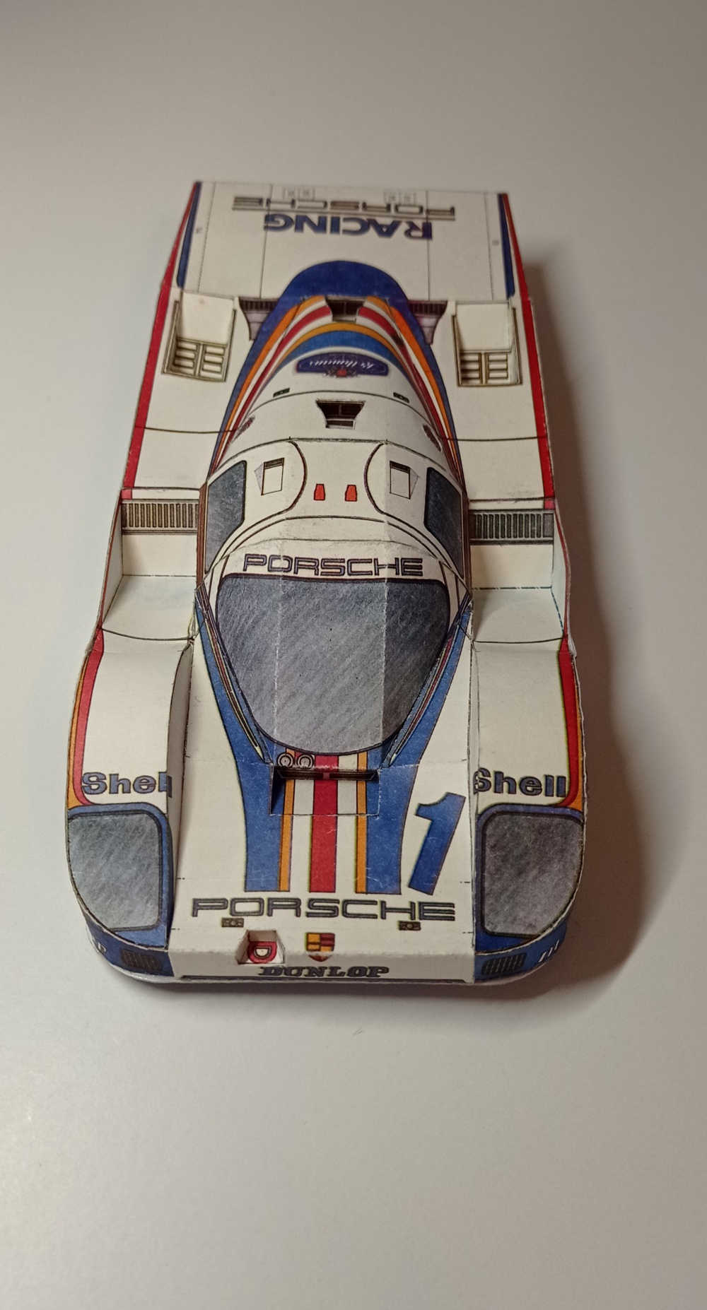 Porsche 956-Turbo (Plná velikost v novém okně) Porsche 956-Turbo