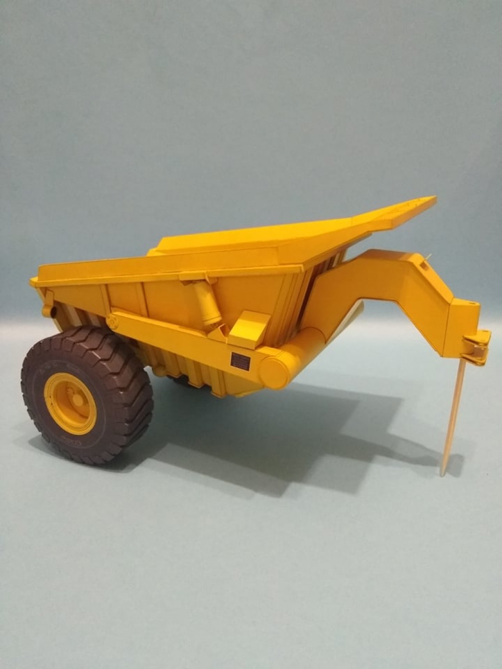 Stavostroj T-200 dumper (Plná velikost v novém okně) Stavostroj T-200 dumper