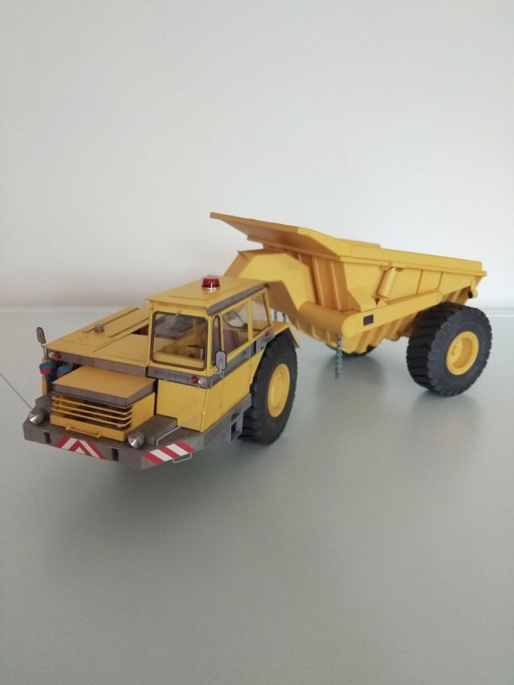 Stavostroj T-200 dumper (Plná velikost v novém okně) Stavostroj T-200 dumper