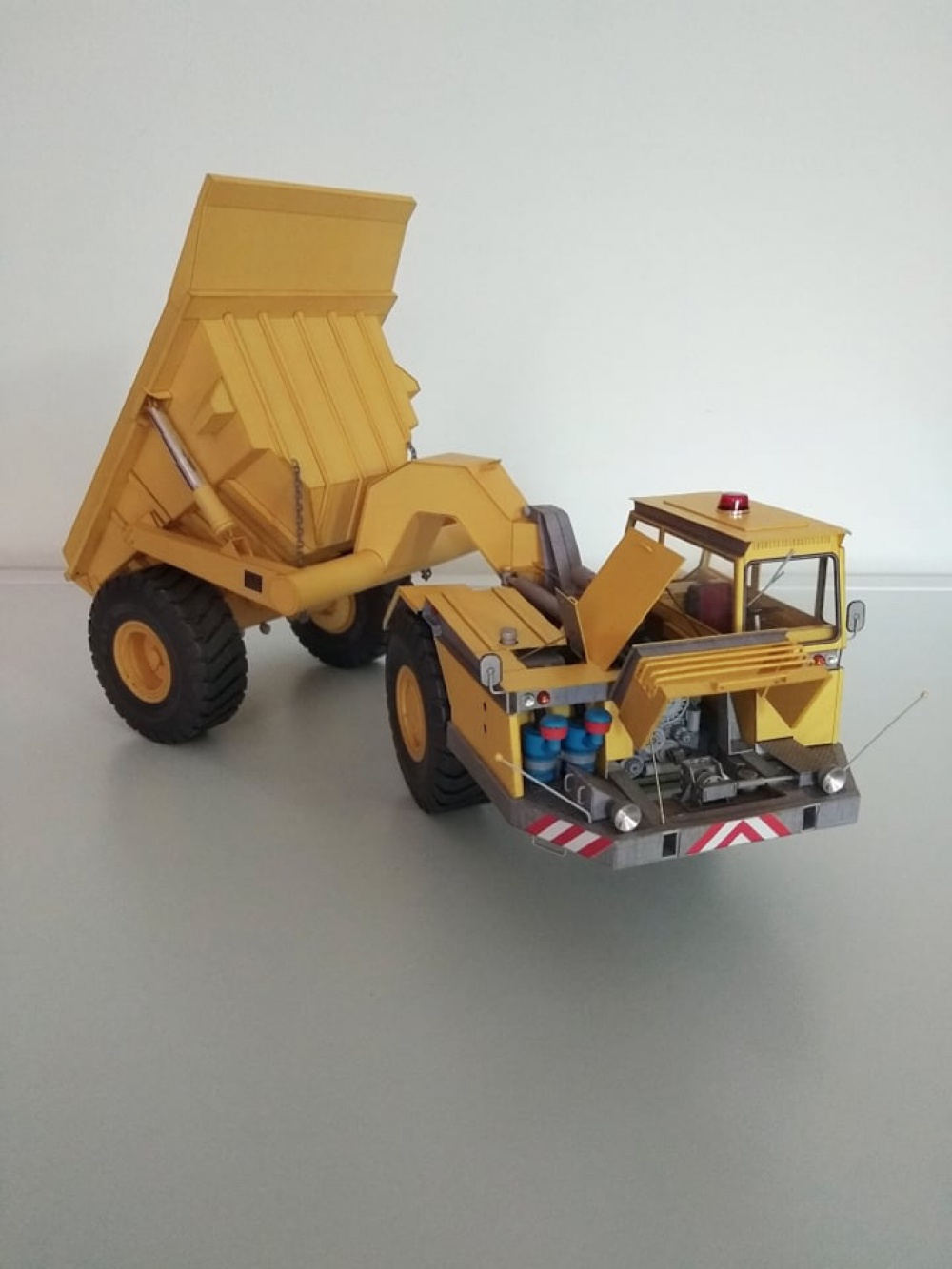 Stavostroj T-200 dumper (Plná velikost v novém okně) Stavostroj T-200 dumper