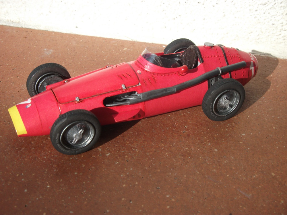 Maserati 250F, J. M. Fangio, 1957 (Plná velikost v novém okně) Maserati 250F, J. M. Fangio, 1957