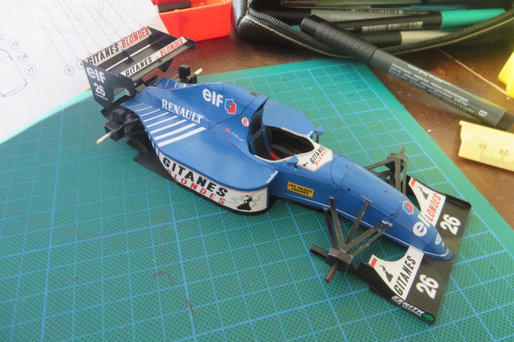 Ligier JS39; Mark Blundell; Monaco-GP 1993 (Plná velikost v novém okně) Ligier JS39; Mark Blundell; Monaco-GP 1993