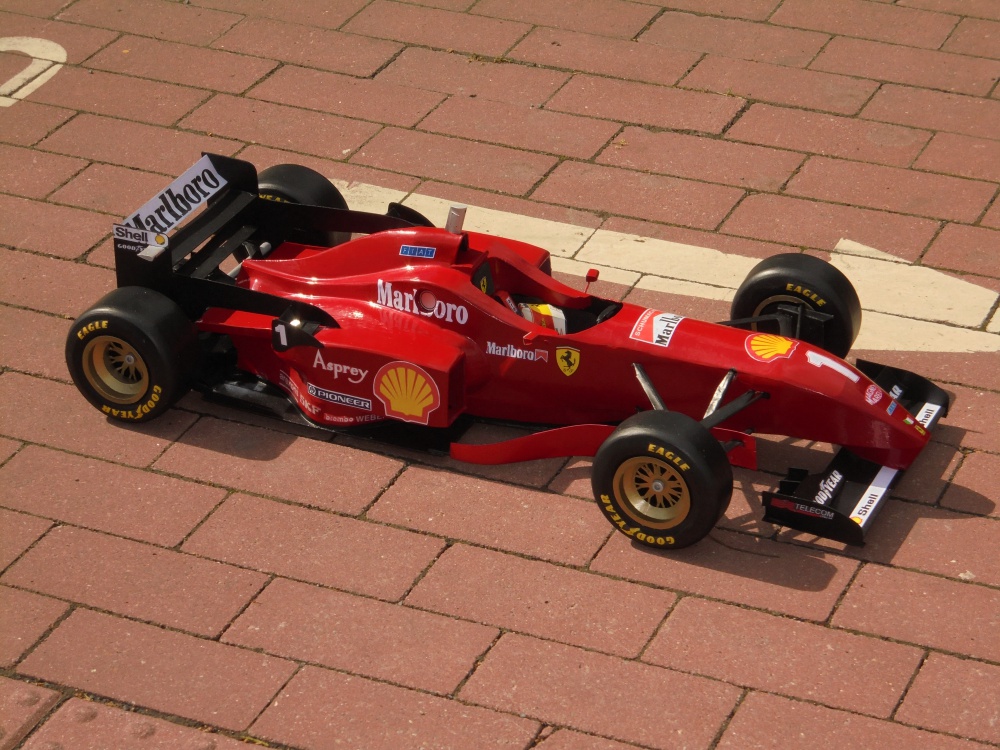 Ferrari F 310 (Plná velikost v novém okně) Ferrari F 310