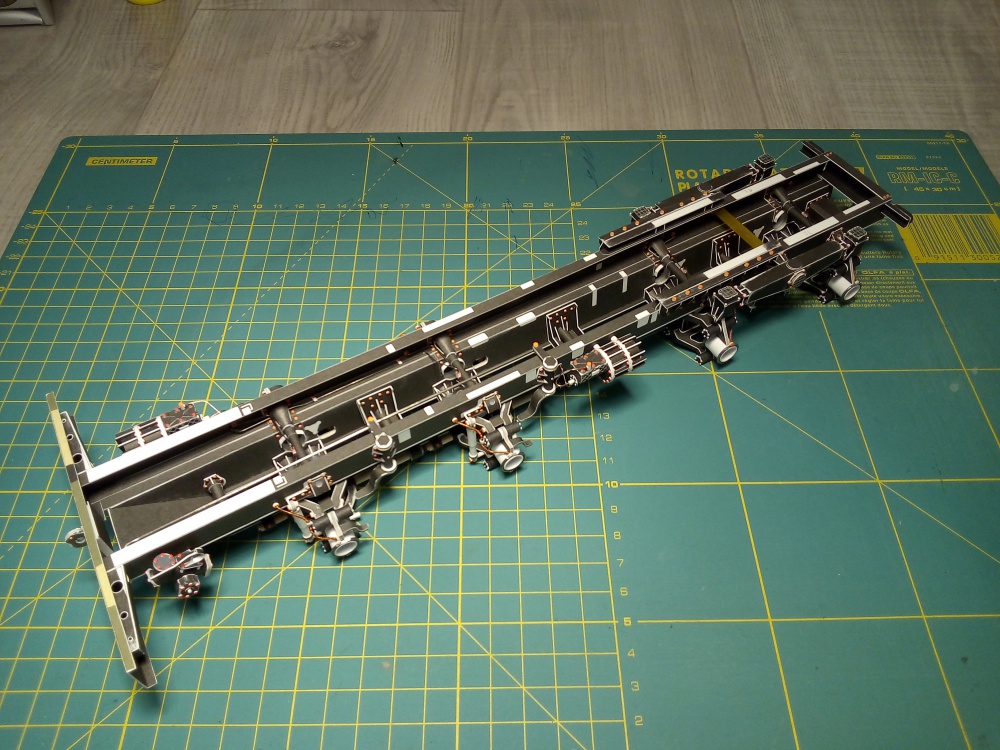 391350