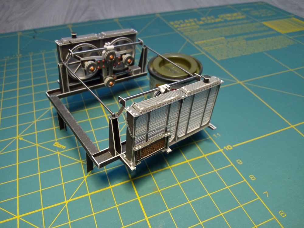 400002