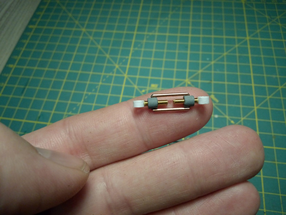 425183