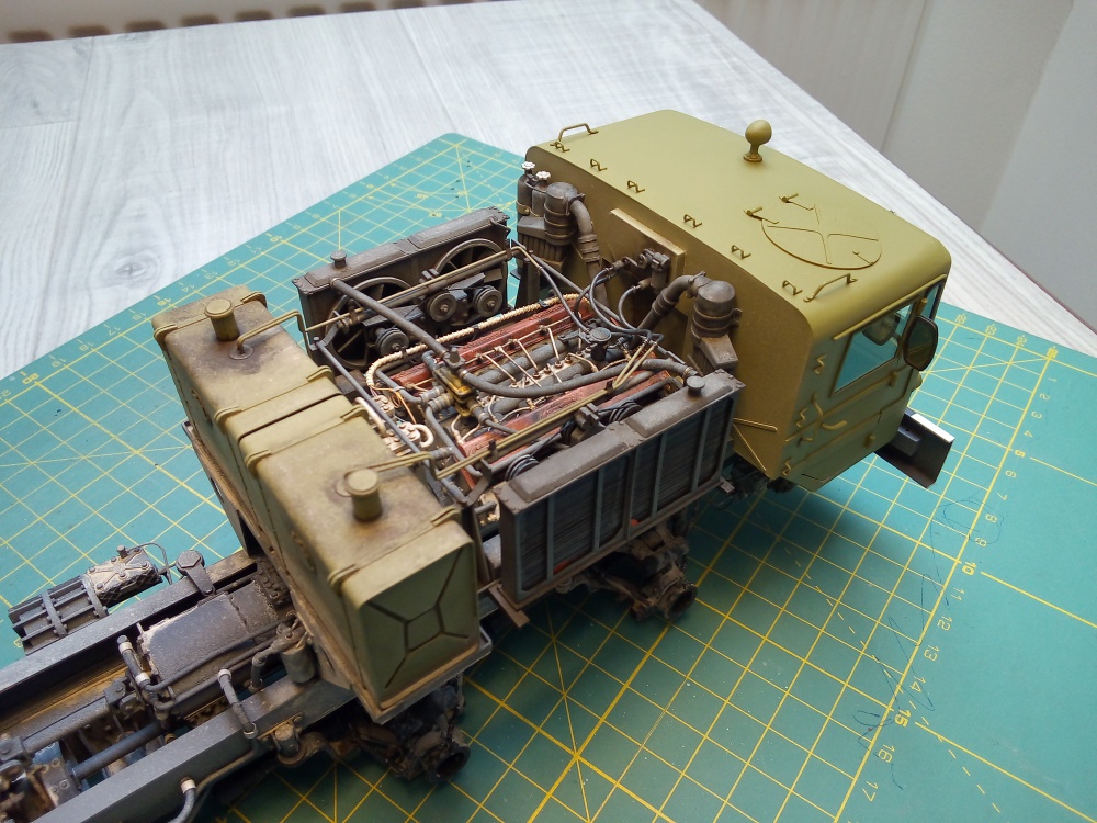 425403