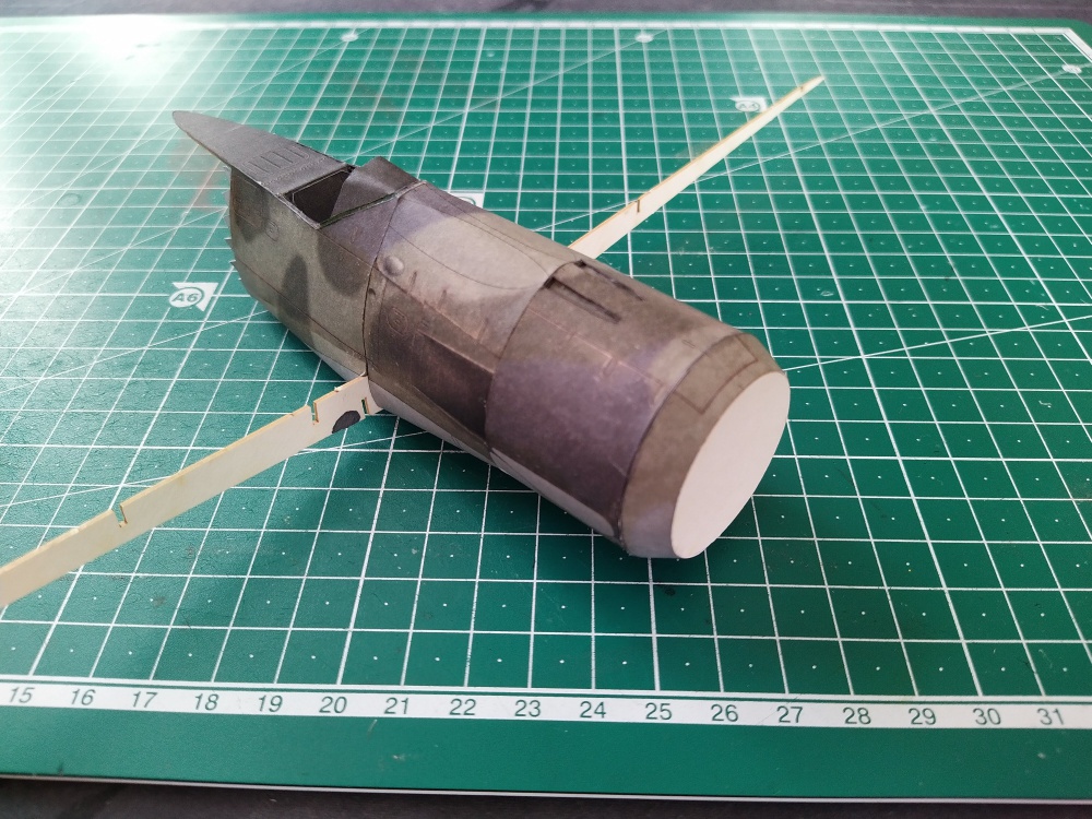 Focke-Wulf FW-190 F-8 (Plná velikost v novém okně) Focke-Wulf FW-190 F-8
