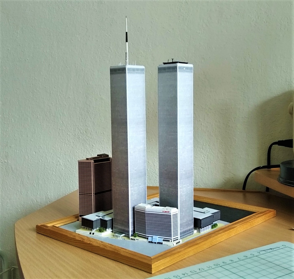 World Trade Center (WTC), Twin Towers - 1:2000 (Plná velikost v novém okně) World Trade Center (WTC), Twin Towers - 1:2000