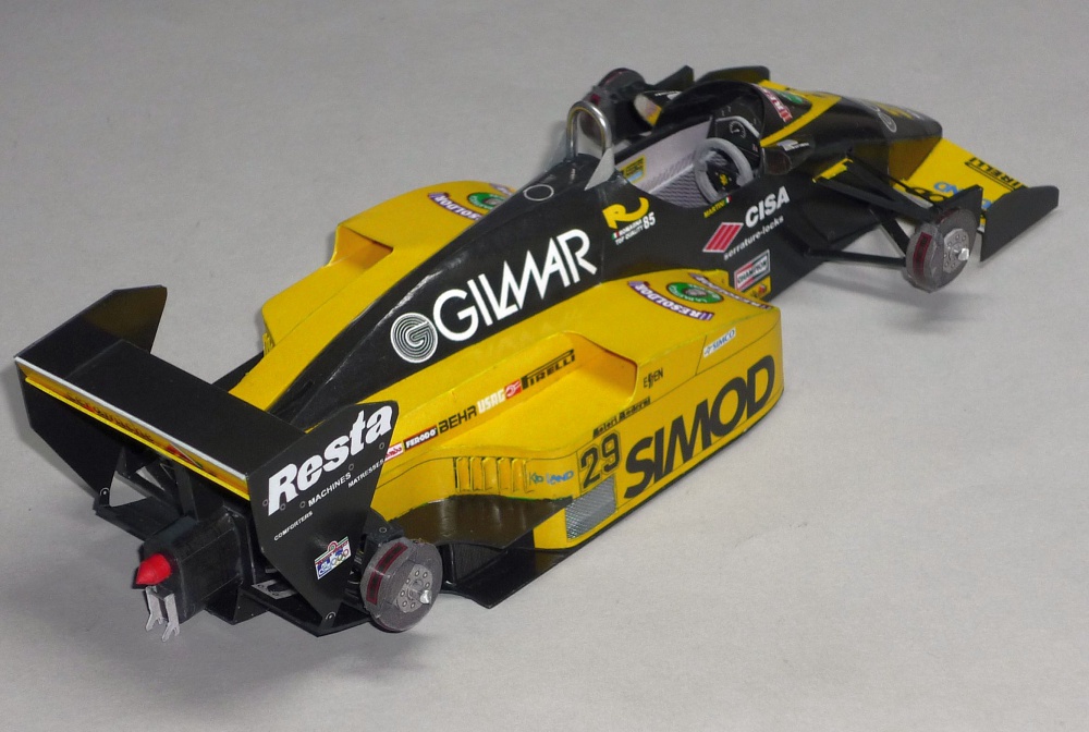 Minardi M185 - Pierluigi Martini - GP San Marina 1985 (Plná velikost v novém okně) Minardi M185 - Pierluigi Martini - GP San Marina 1985