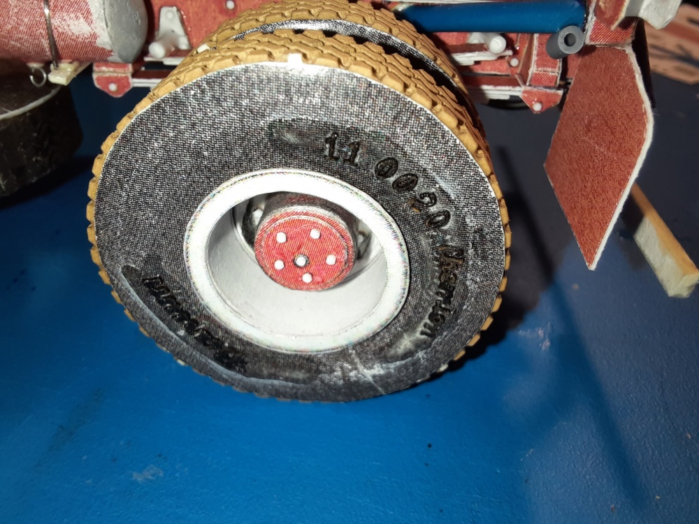 390672