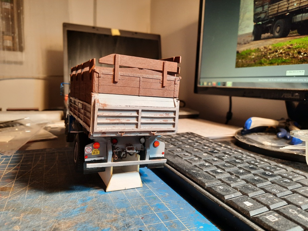 391532